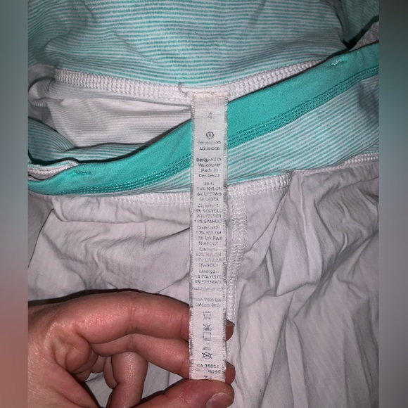 White Lululemon mid rise speed up shorts - Picture 3 of 4